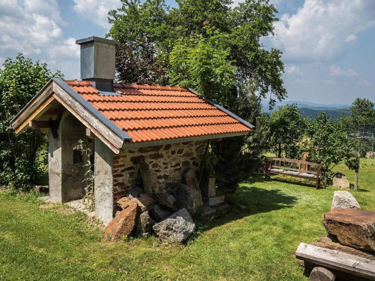 Ferienwohnung Sigi'S Waldhaus Neuschönau エクステリア 写真